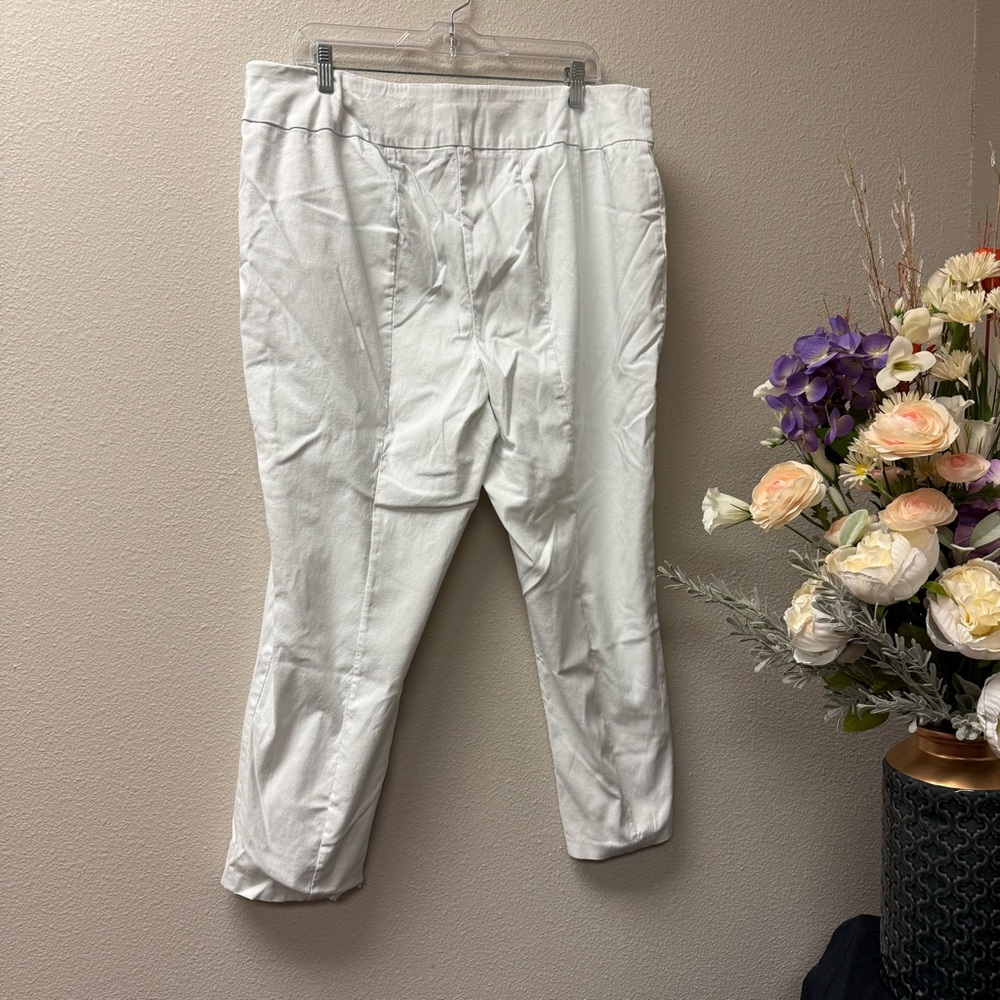 Catherines White Capri Pants Plus Size 20W Classic Stretch Pull-On Summer